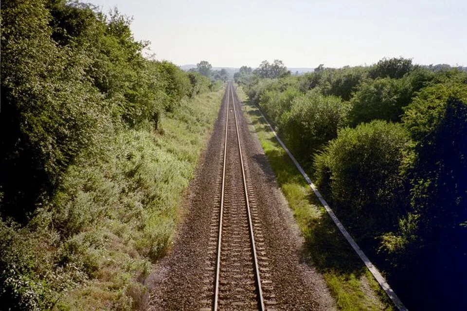 The single Cotswold line - geograph.org.uk - 162695